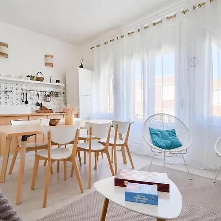 Apartmán Superbe Appartement, Balcon Vue Mer, 3 Chambres!